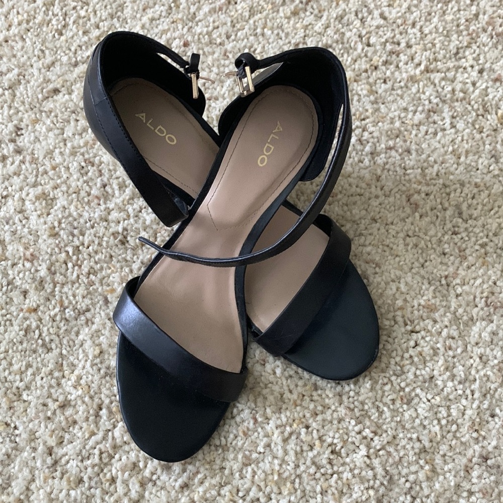 Black aldo shoes, worn twice!